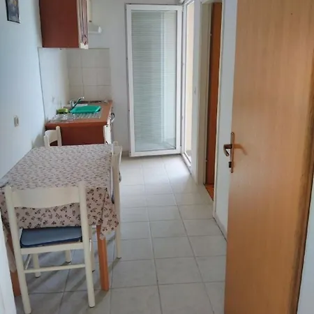Apartman Davor Sali