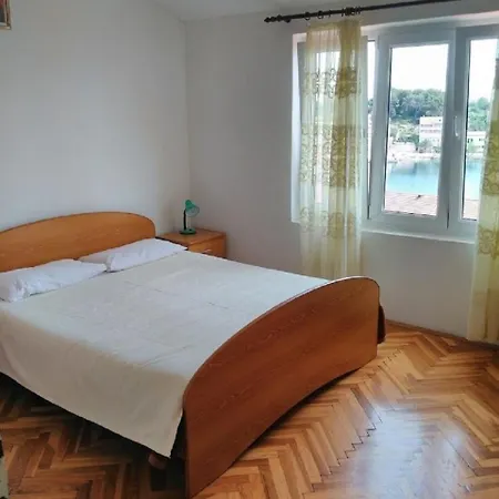 Davor Apartman *