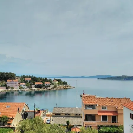 Davor * Sali